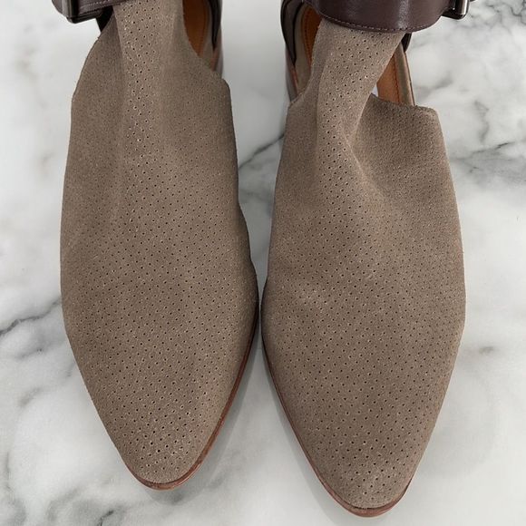 NWT Steve Madden Women's Corryn Ankle Bootie Suede/Leather Size 10M - Picture 11 of 12